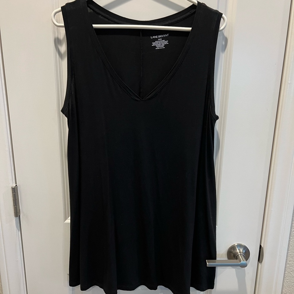 Lane Bryant black swing tank top, size 14/16- no tags - tried on one time.